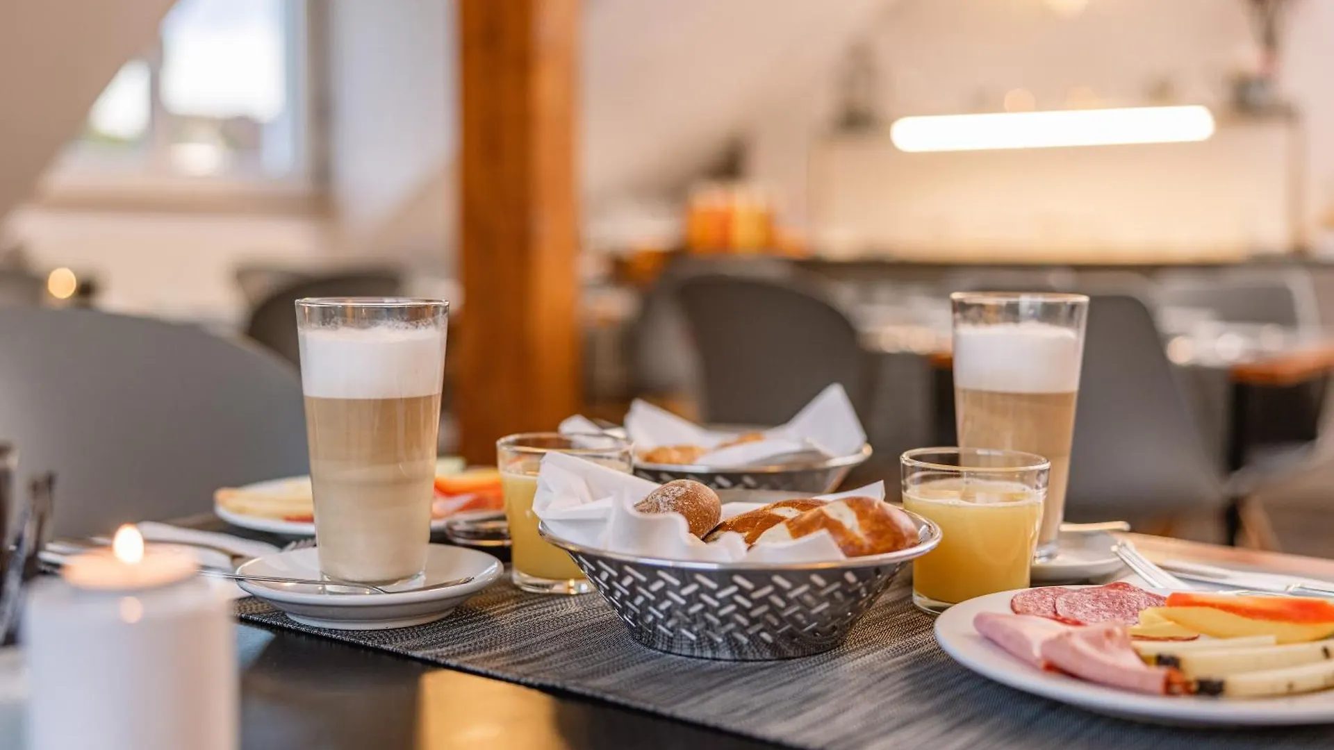Hotel Spalentor - Ihr Sympathisches Stadthotel Basel 4*,